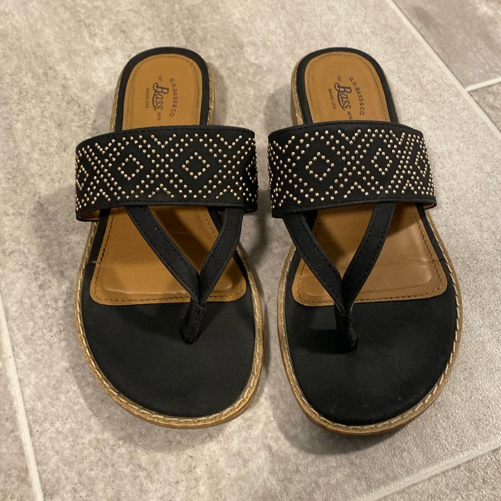 Bass sandals